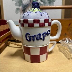 Red and White Checkered Teapot Set